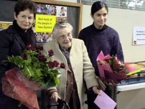 90歳のお誕生日を迎えられたベティ先生